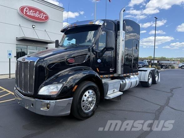 Peterbilt 579 Truck Tractor Units