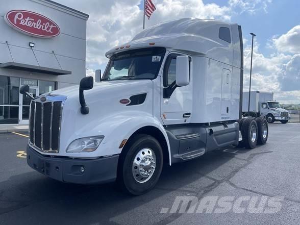 Peterbilt 579 Truck Tractor Units