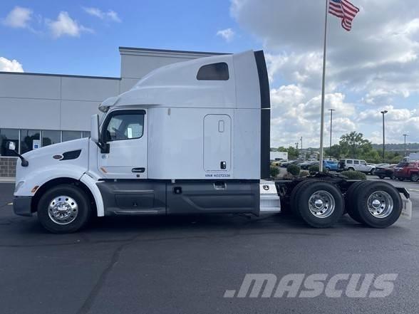 Peterbilt 579 Truck Tractor Units