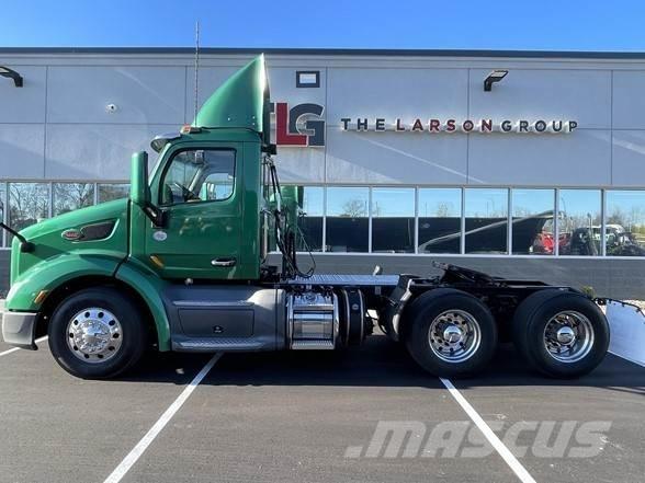 Peterbilt 579 Truck Tractor Units