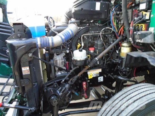Peterbilt 579 Truck Tractor Units