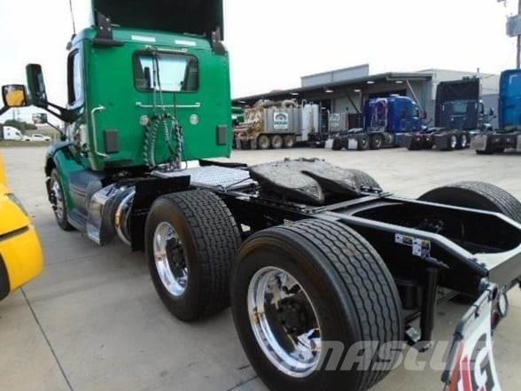 Peterbilt 579 Truck Tractor Units