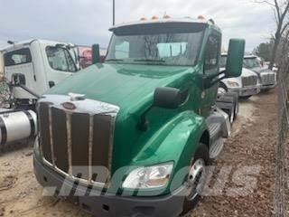 Peterbilt 579 Truck Tractor Units