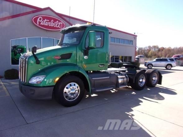 Peterbilt 579 Truck Tractor Units