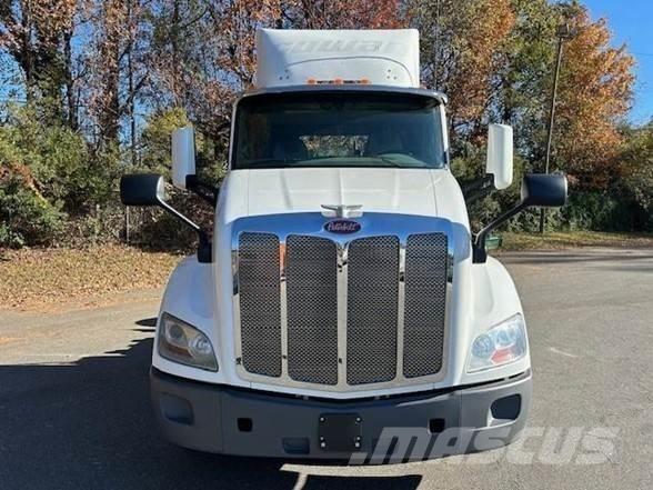 Peterbilt 579 Truck Tractor Units
