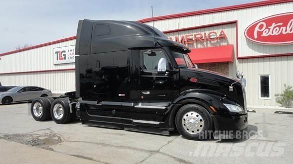 Peterbilt 579 Truck Tractor Units