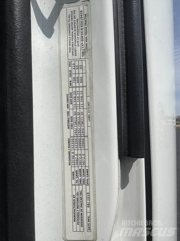 Peterbilt 579 Truck Tractor Units