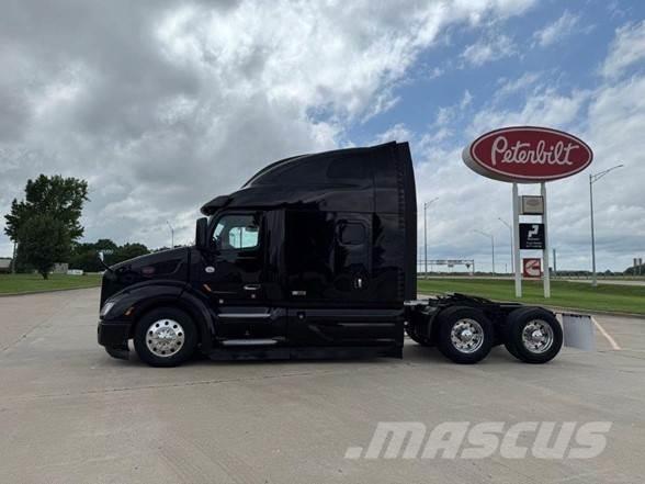 Peterbilt 579 Truck Tractor Units
