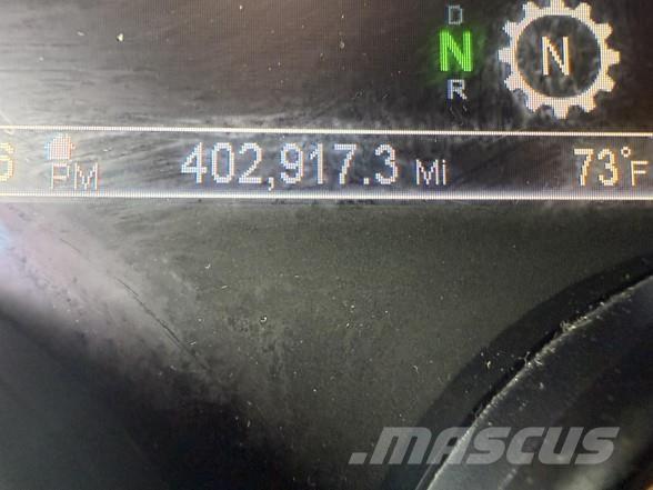 Peterbilt 579 Truck Tractor Units