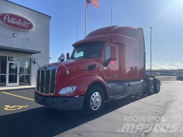 Peterbilt 579 Truck Tractor Units