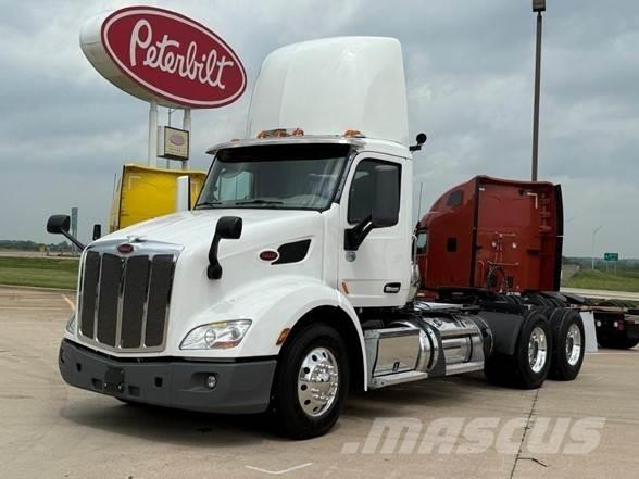Peterbilt 579 Truck Tractor Units