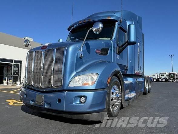 Peterbilt 579 Truck Tractor Units