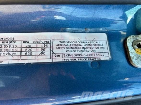 Peterbilt 579 Truck Tractor Units