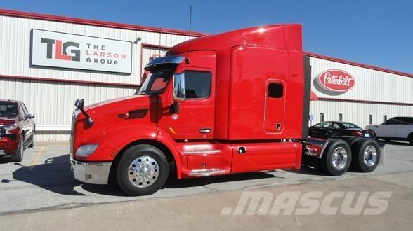 Peterbilt 579 Truck Tractor Units