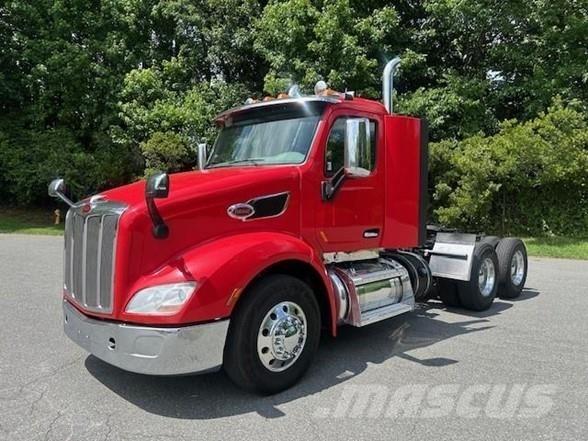 Peterbilt 579 Truck Tractor Units