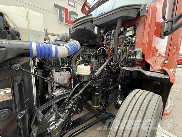 Peterbilt 579 Truck Tractor Units