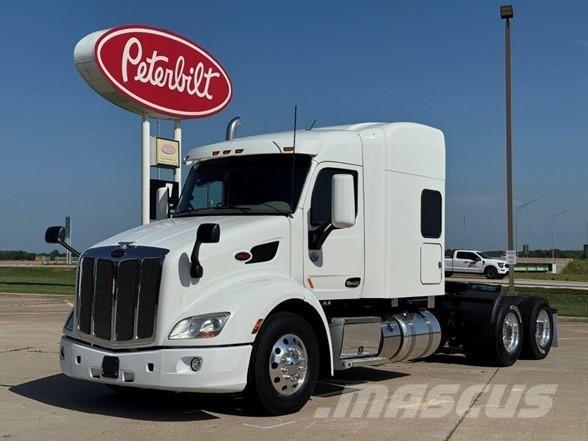 Peterbilt 579 Truck Tractor Units