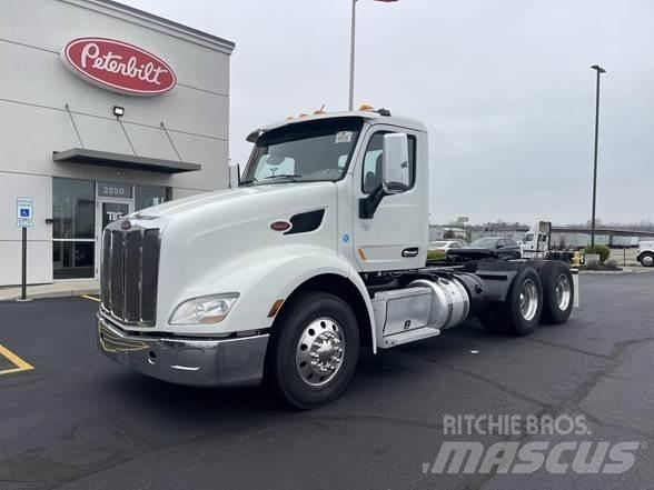Peterbilt 579 Truck Tractor Units