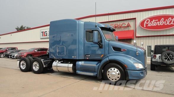 Peterbilt 579 Truck Tractor Units