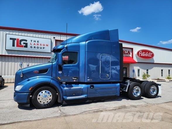 Peterbilt 579 Truck Tractor Units