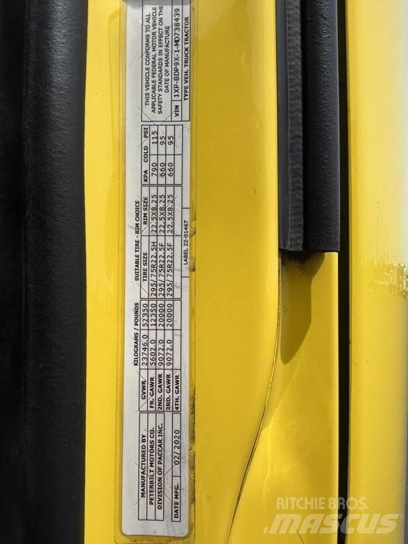 Peterbilt 579 Truck Tractor Units