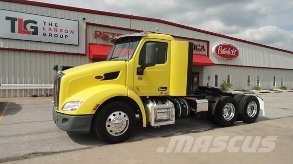 Peterbilt 579 Truck Tractor Units