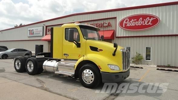 Peterbilt 579 Truck Tractor Units