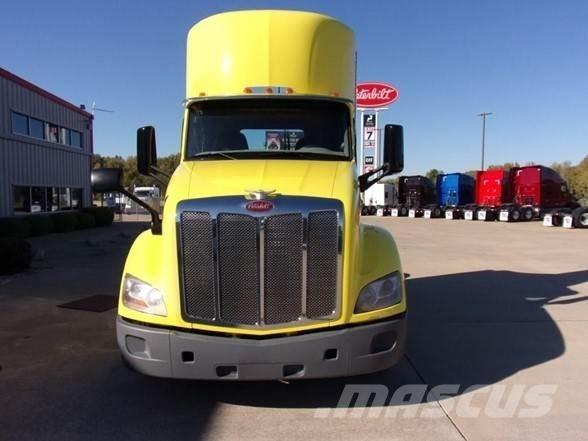 Peterbilt 579 Truck Tractor Units