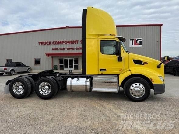Peterbilt 579 Truck Tractor Units