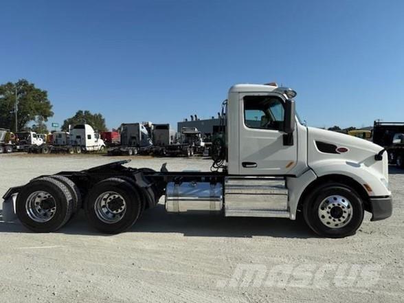 Peterbilt 579 Truck Tractor Units