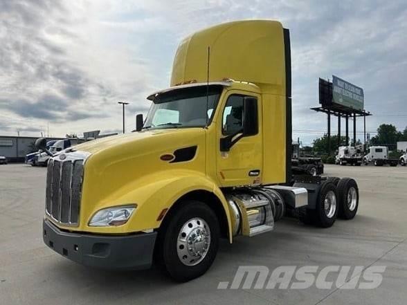 Peterbilt 579 Truck Tractor Units