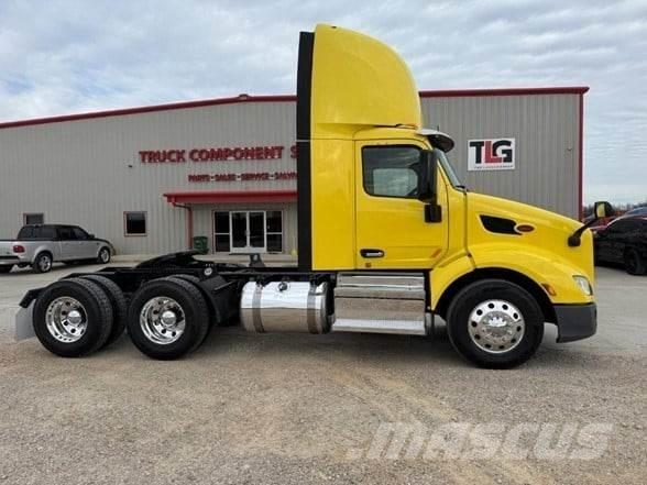 Peterbilt 579 Truck Tractor Units