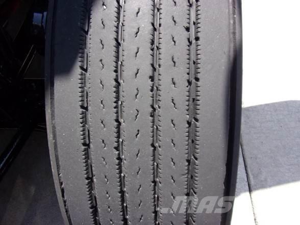 Peterbilt 579 Truck Tractor Units