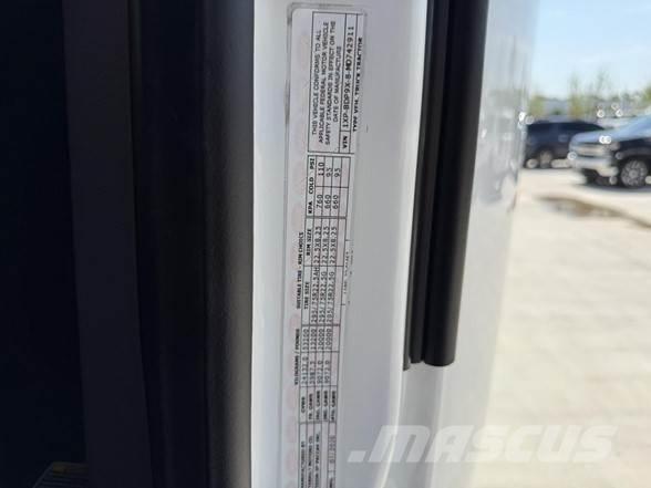 Peterbilt 579 Truck Tractor Units