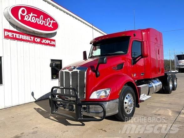Peterbilt 579 Truck Tractor Units