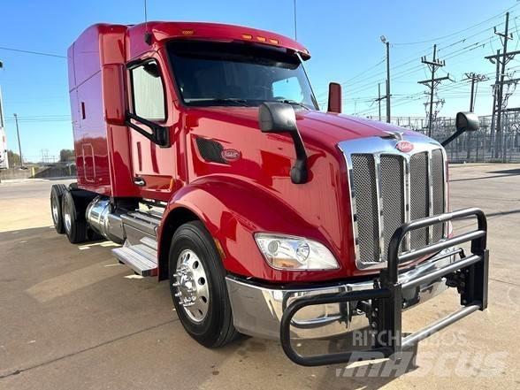 Peterbilt 579 Truck Tractor Units