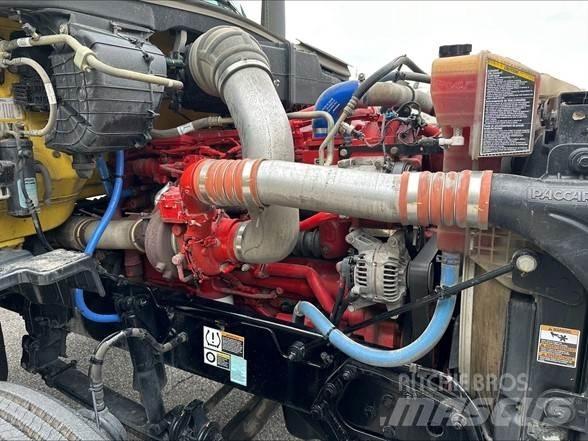 Peterbilt 579 Truck Tractor Units