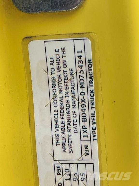 Peterbilt 579 Truck Tractor Units