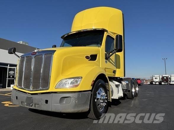 Peterbilt 579 Truck Tractor Units