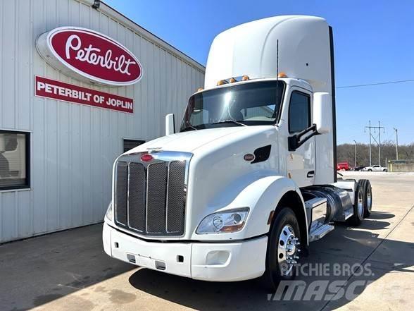 Peterbilt 579 Truck Tractor Units