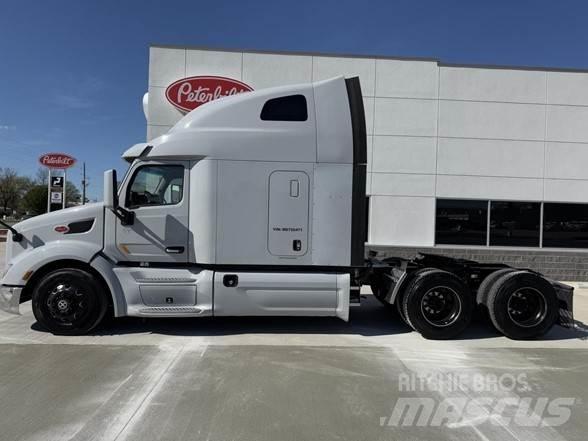 Peterbilt 579 Truck Tractor Units