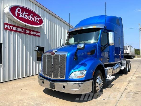 Peterbilt 579 Truck Tractor Units