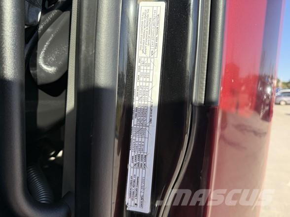 Peterbilt 579 Truck Tractor Units