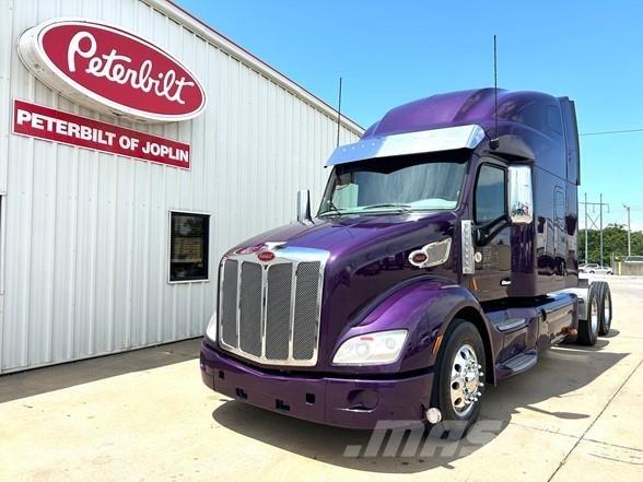Peterbilt 579 Truck Tractor Units