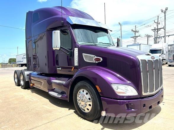 Peterbilt 579 Truck Tractor Units