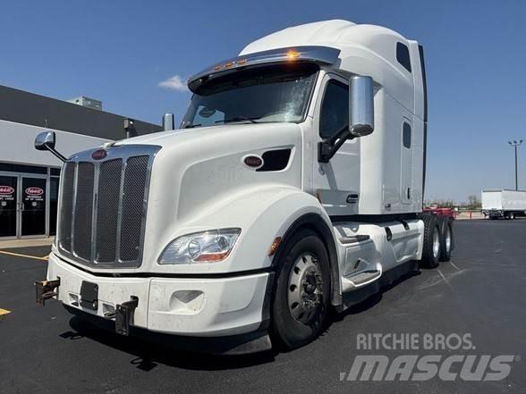 Peterbilt 579 Truck Tractor Units