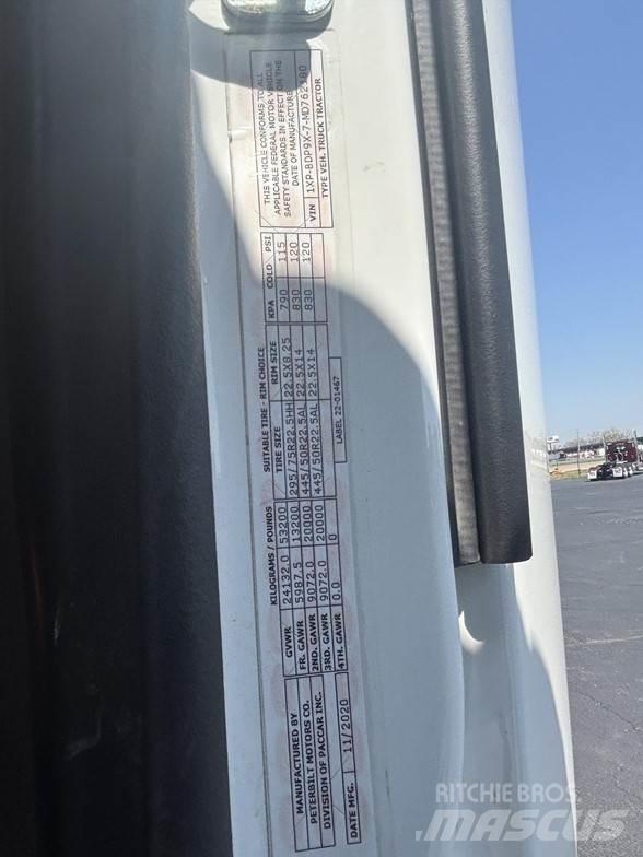 Peterbilt 579 Truck Tractor Units