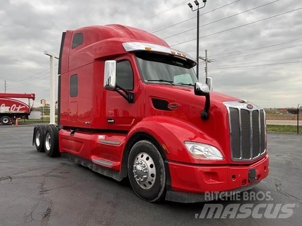 Peterbilt 579 Truck Tractor Units