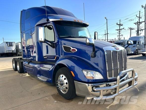 Peterbilt 579 Truck Tractor Units