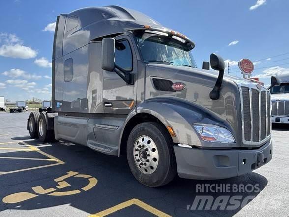Peterbilt 579 Truck Tractor Units